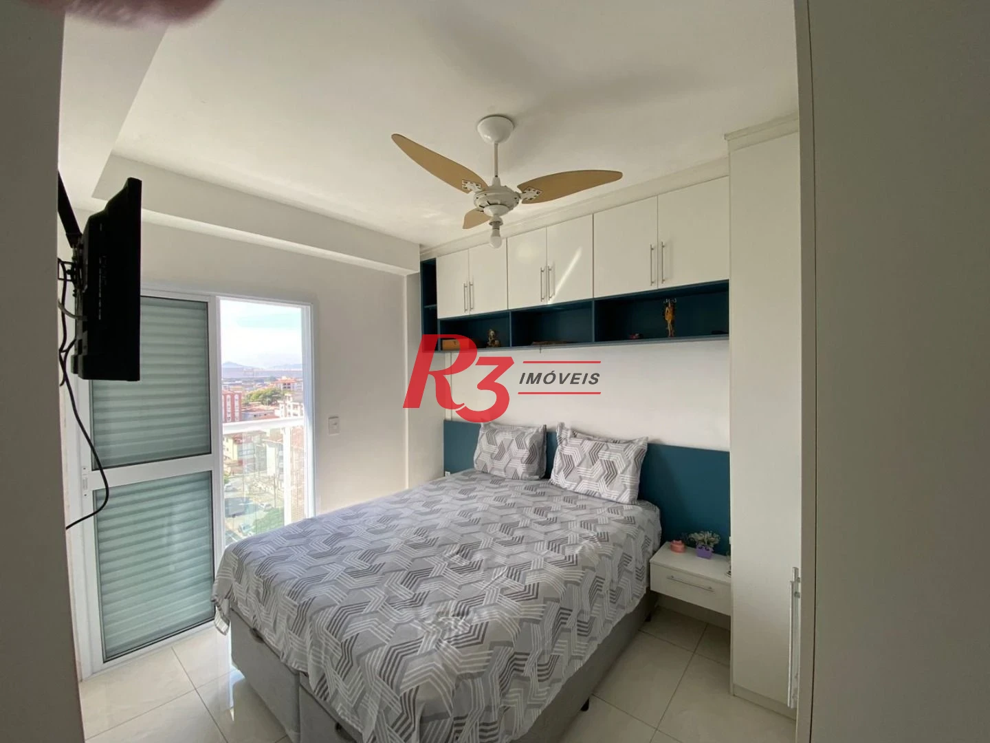 Apartamento com 2 dormitórios à venda, 72 m² por R$ 795.000,00 - Embaré - Santos/SP
