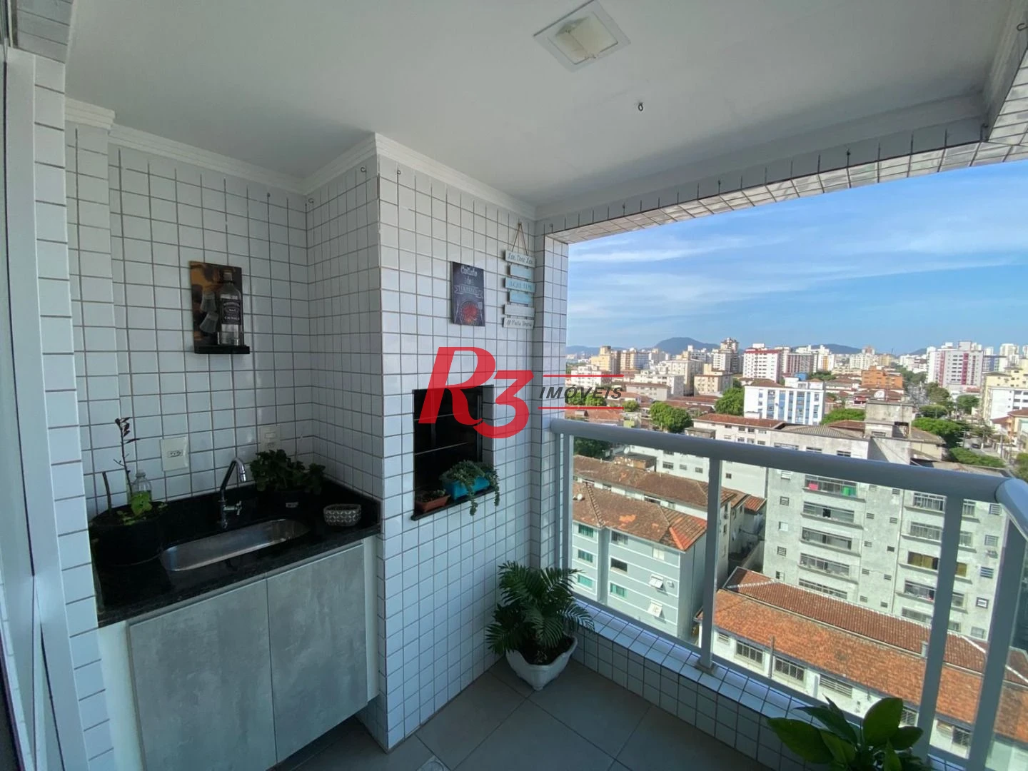Apartamento com 2 dormitórios à venda, 72 m² por R$ 795.000,00 - Embaré - Santos/SP