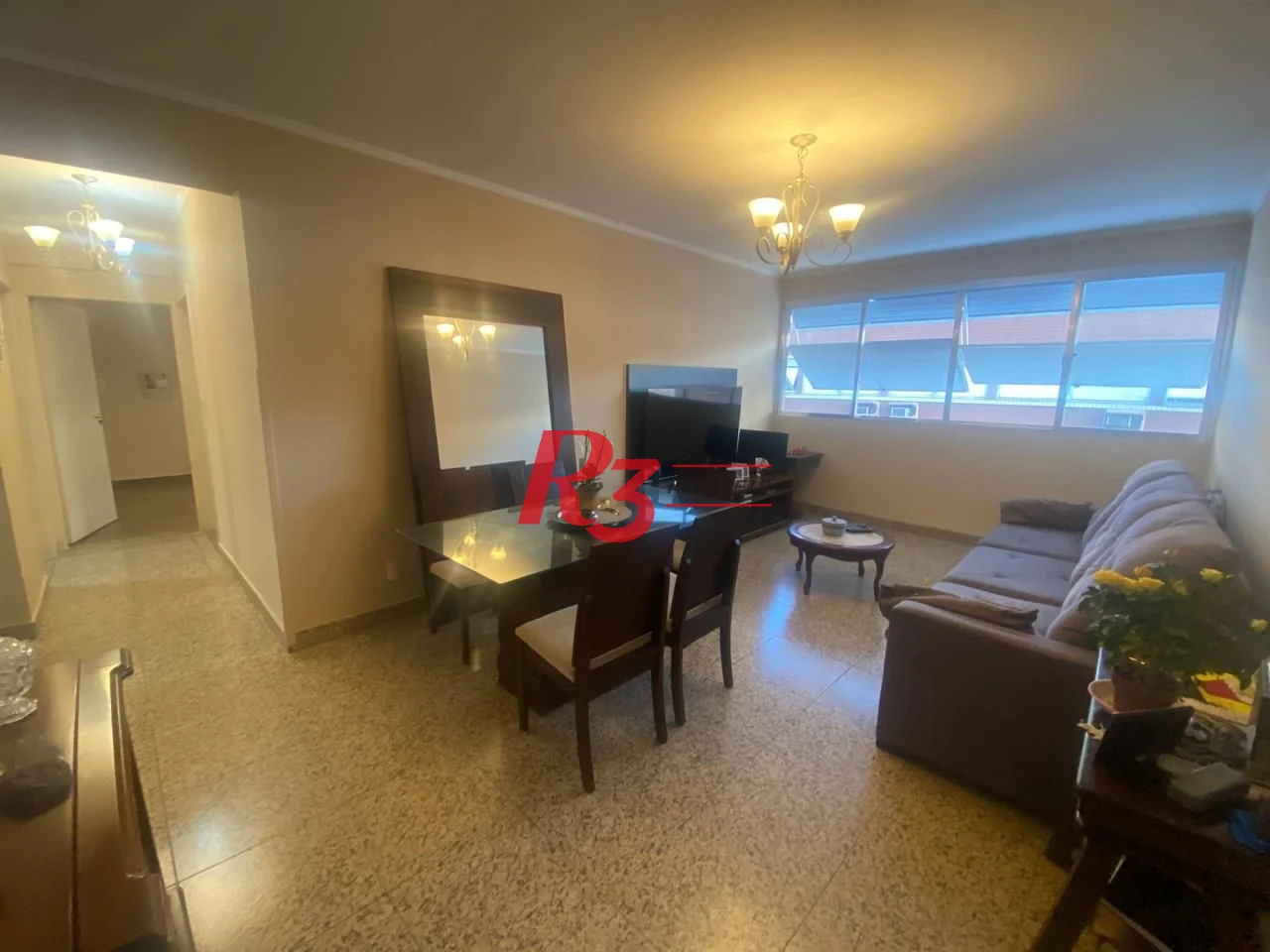 Apartamento com 2 dormitórios à venda, 98 m² por R$ 580.000,00 - Gonzaga - Santos/SP