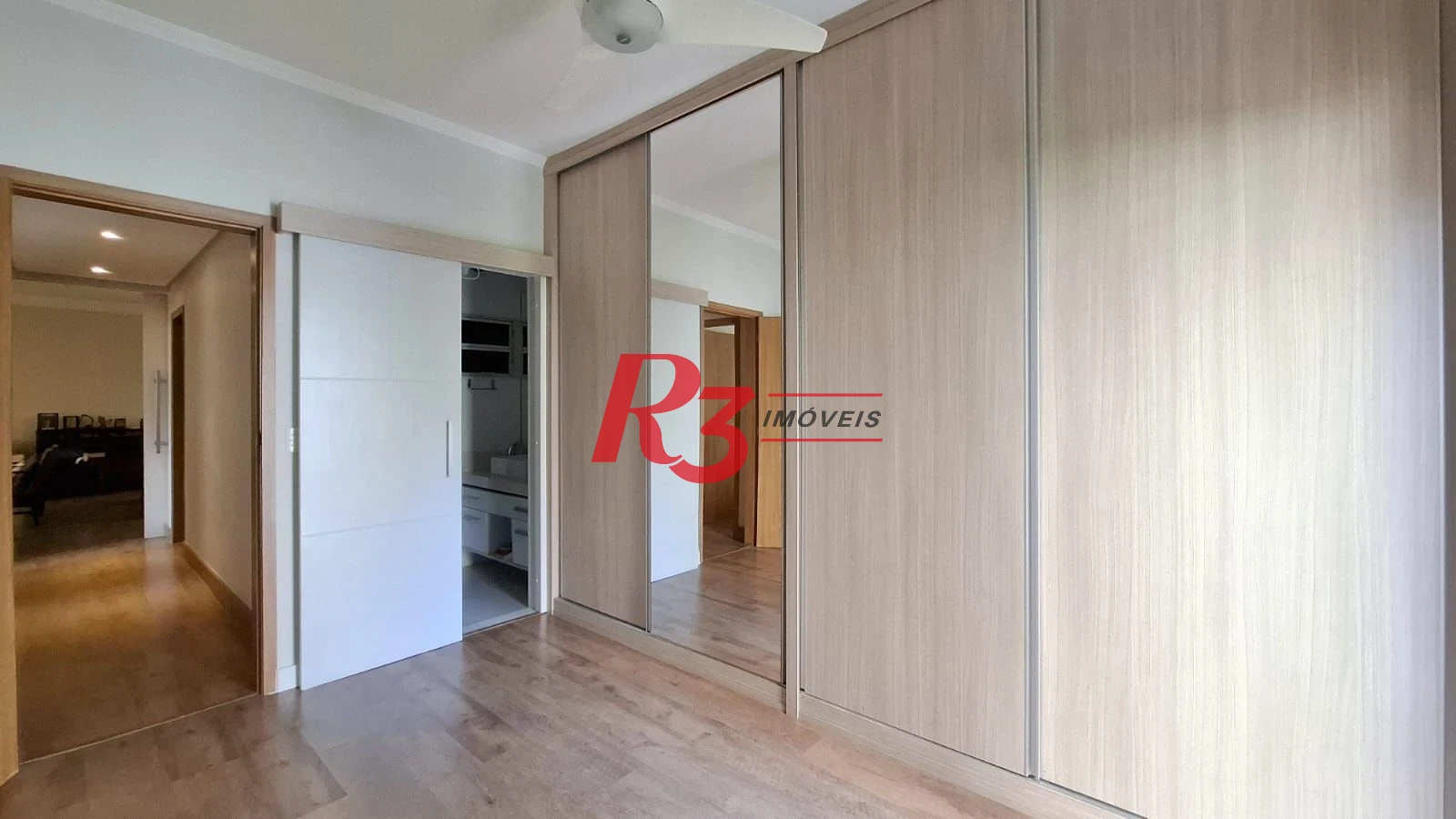 Apartamento com 3 dormitórios à venda, 150 m² por R$ 1.280.000,00 - Gonzaga - Santos/SP