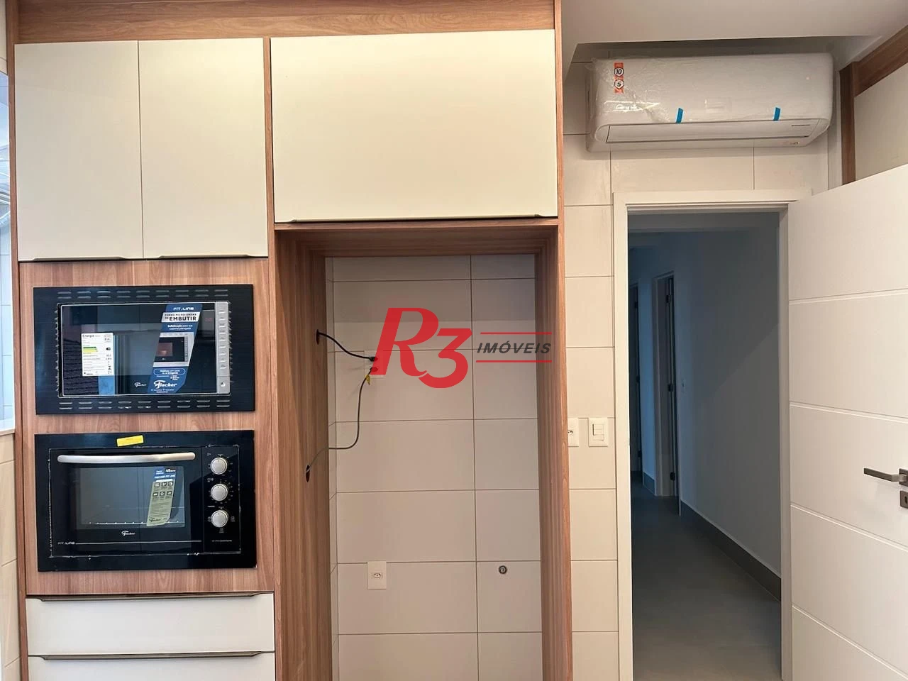 Apartamento com 4 quartos para alugar, 130 m² por R$ 7.700/mês - Embaré - Santos/SP