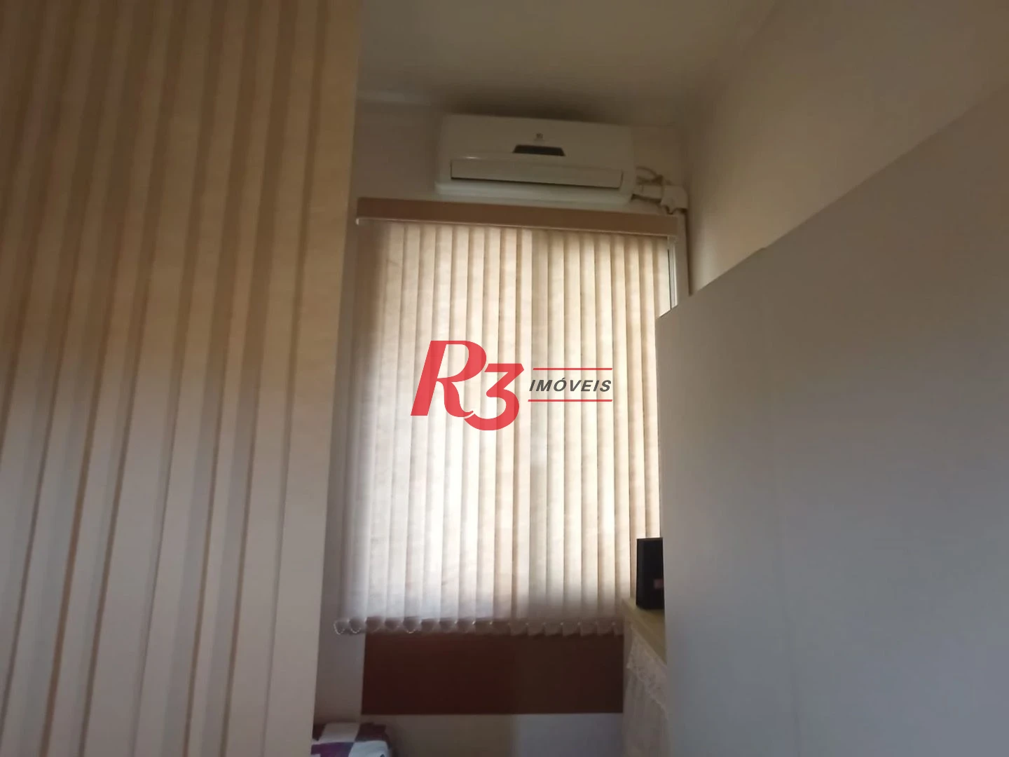Kitnet com 1 dormitório à venda, 32 m² por R$ 290.000,00 - Ponta da Praia - Santos/SP