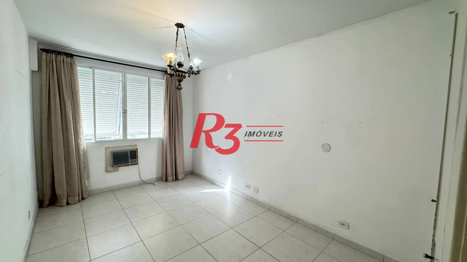 Apartamento com 3 dormitórios para alugar, 140 m² por R$ 5.094,07/mês - Gonzaga - Santos/SP