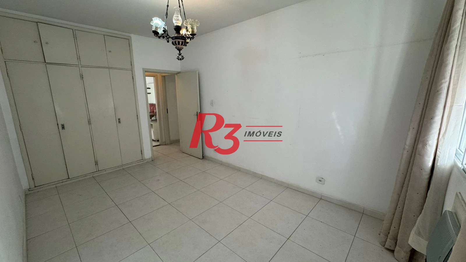 Apartamento com 3 dormitórios para alugar, 140 m² por R$ 5.094,07/mês - Gonzaga - Santos/SP