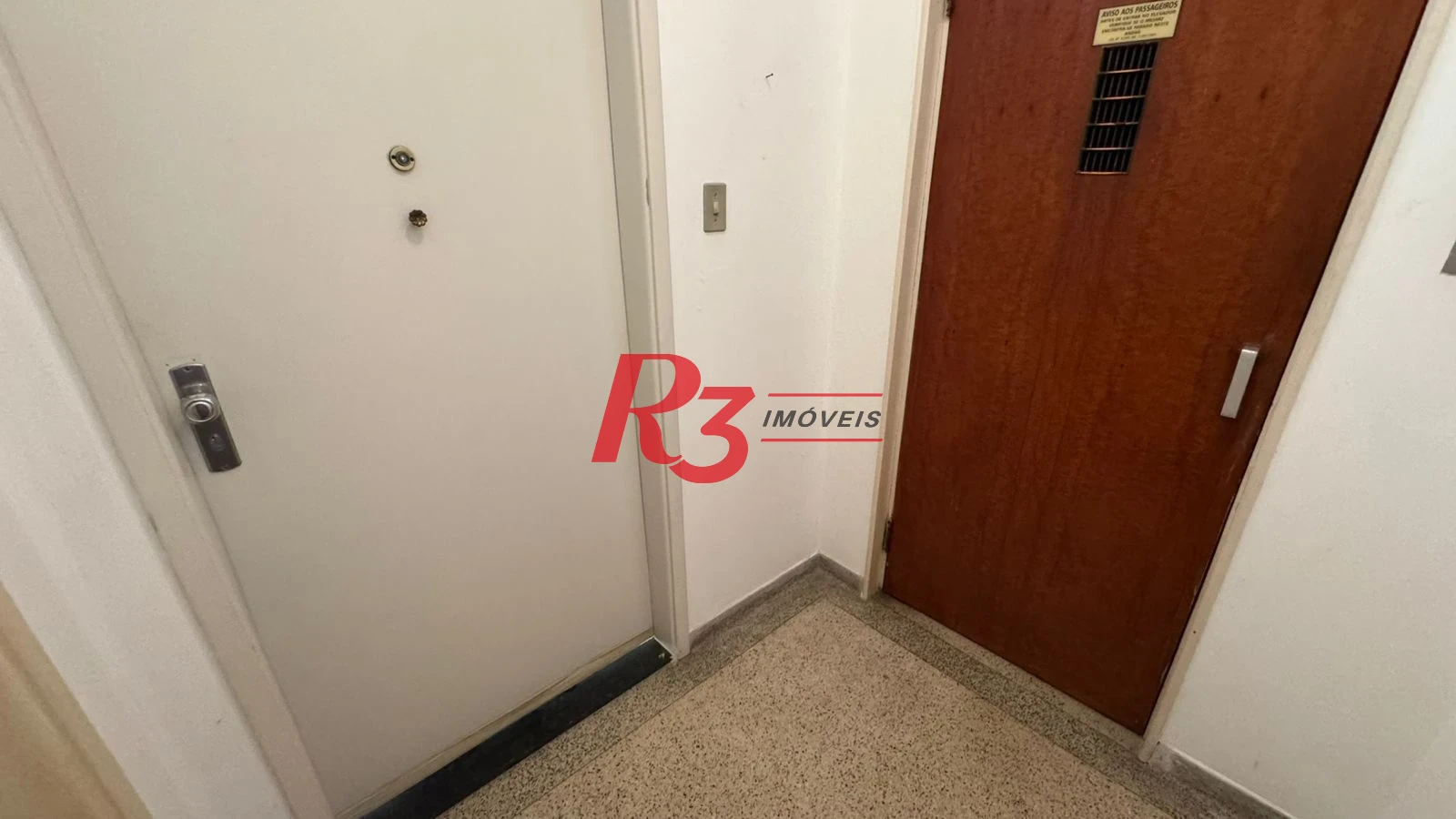 Apartamento com 3 dormitórios para alugar, 140 m² por R$ 5.094,07/mês - Gonzaga - Santos/SP