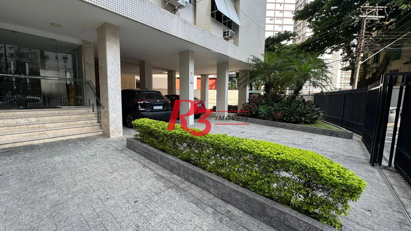 Apartamento com 3 dormitórios para alugar, 140 m² por R$ 5.094,07/mês - Gonzaga - Santos/SP