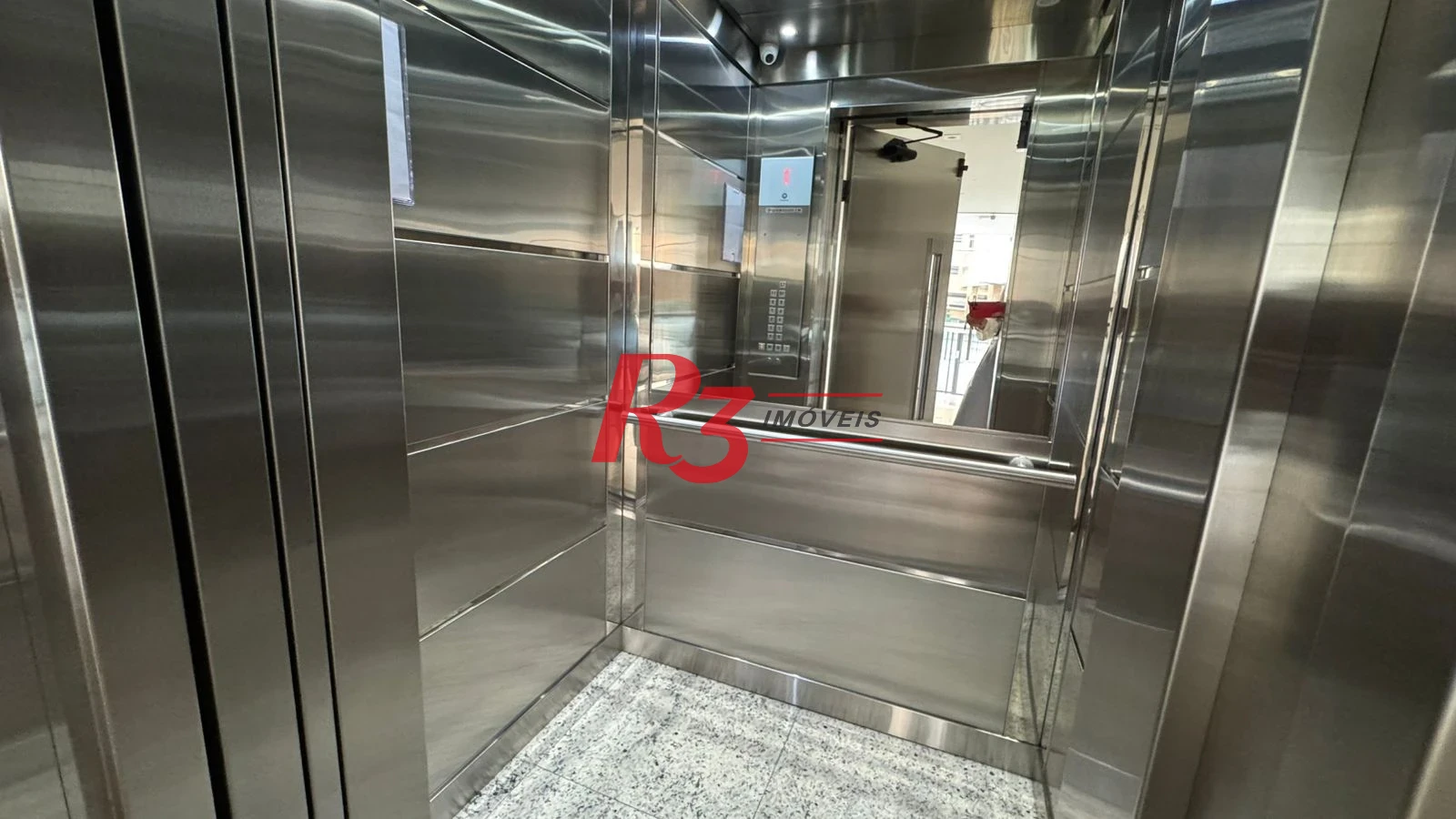 Apartamento com 3 dormitórios para alugar, 140 m² por R$ 5.094,07/mês - Gonzaga - Santos/SP