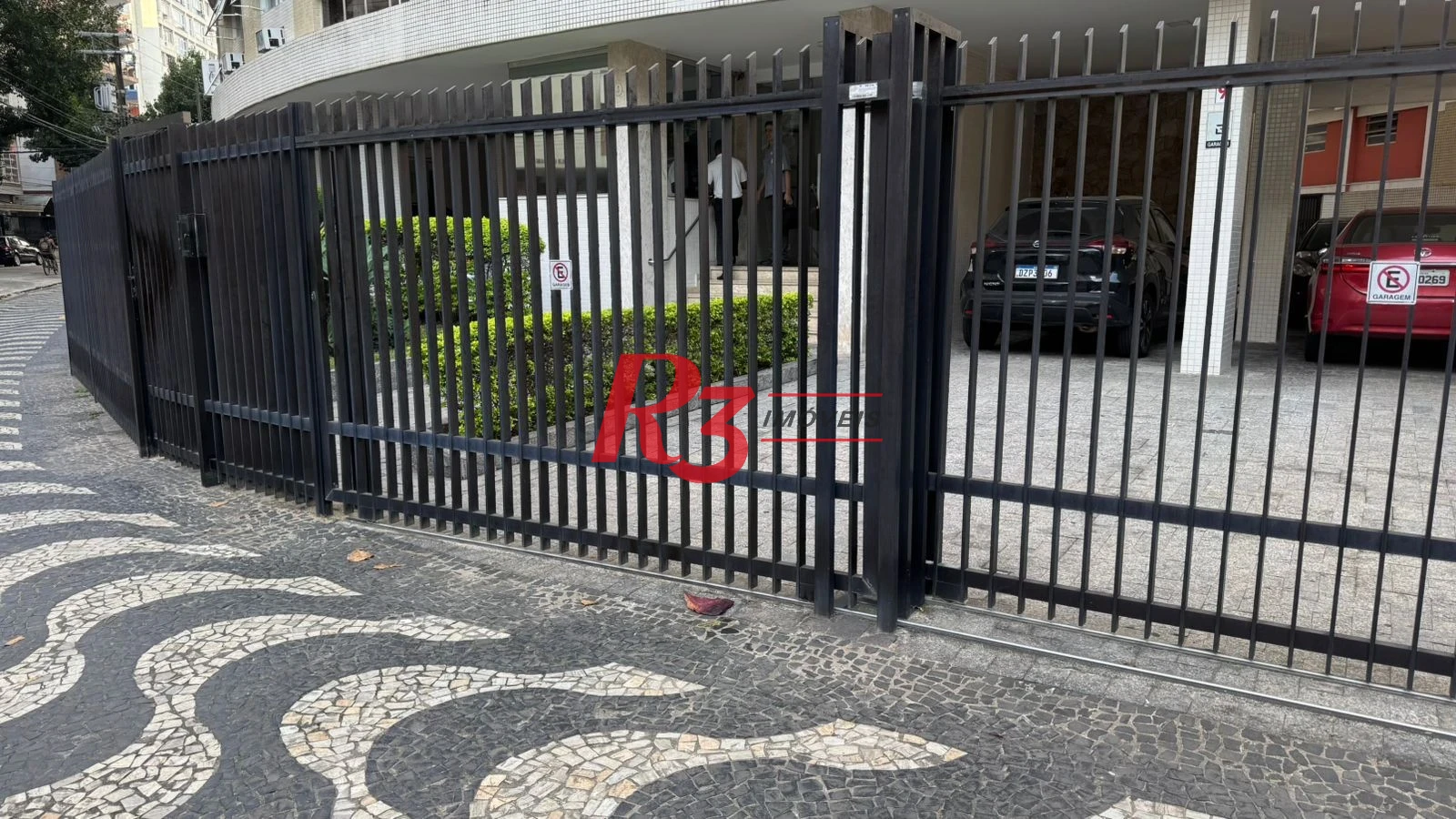 Apartamento com 3 dormitórios para alugar, 140 m² por R$ 5.094,07/mês - Gonzaga - Santos/SP