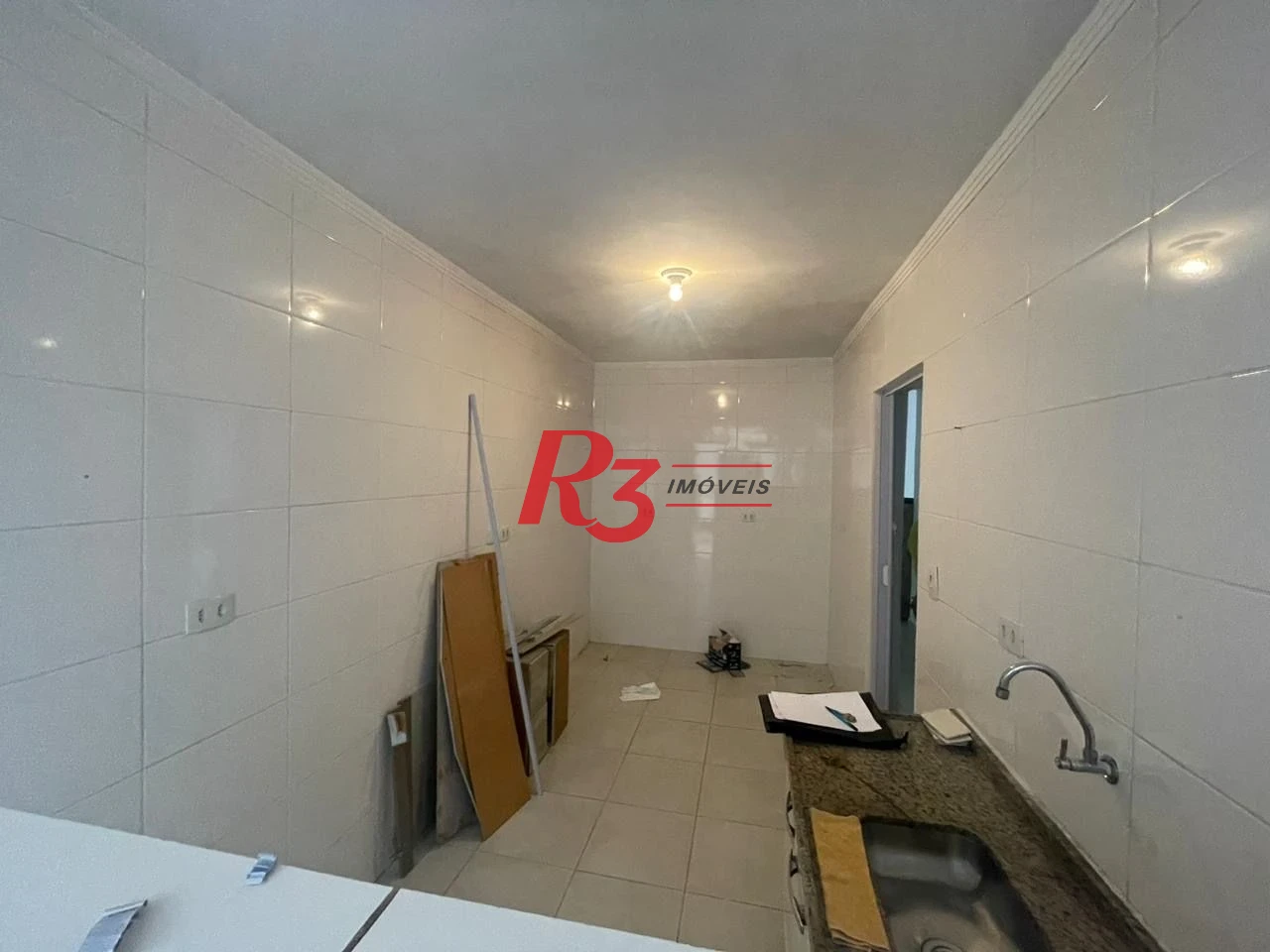 Apartamento com 2 dormitórios para alugar, 90 m² por R$ 2.600,00/mês - Encruzilhada - Santos/SP