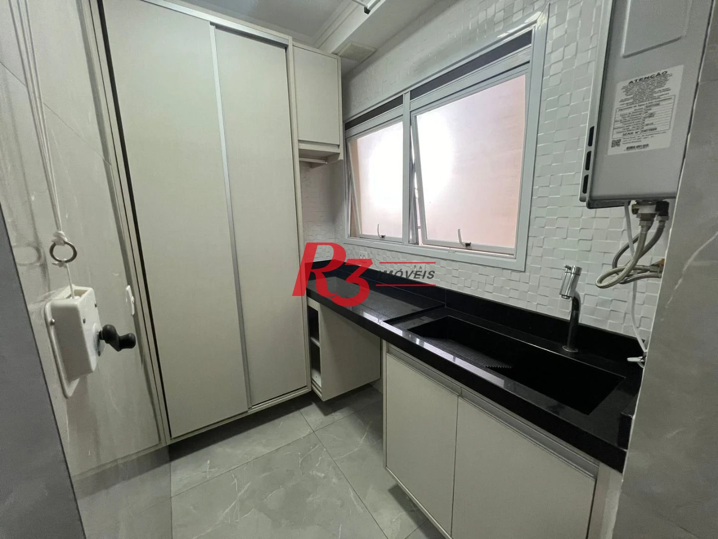 Apartamento com 3 dormitórios para alugar, 111 m² por R$ 9.500,00/mês - Ponta da Praia - Santos/SP