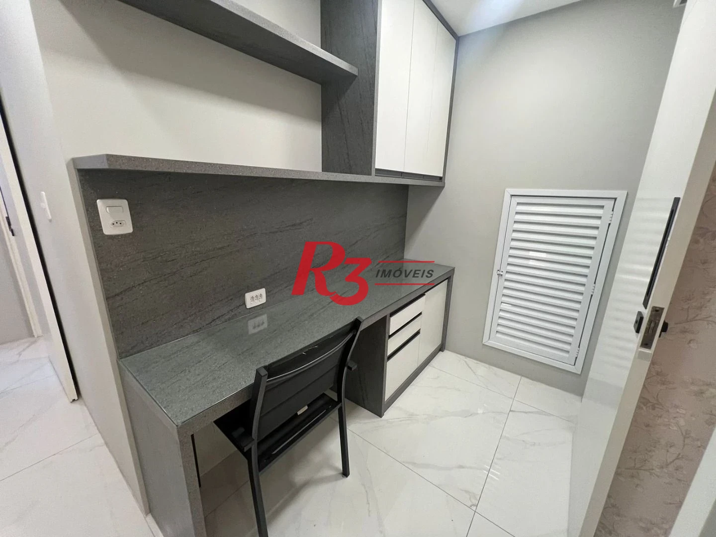 Apartamento com 3 dormitórios para alugar, 111 m² por R$ 9.500,00/mês - Ponta da Praia - Santos/SP