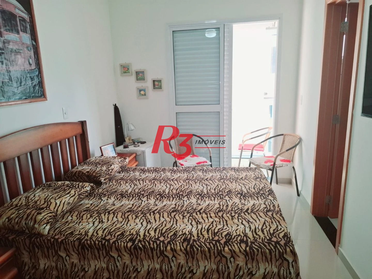 Apartamento com 2 dormitórios à venda, 72 m² por R$ 970.000,00 - Boqueirão - Santos/SP