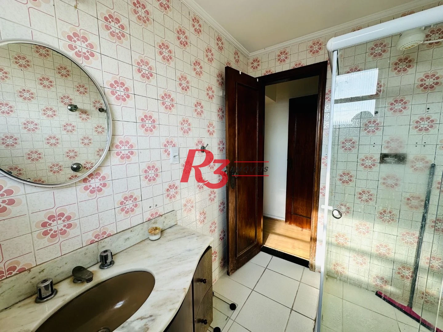 Apartamento com 3 dormitórios à venda, 175 m² por R$ 950.000,00 - Gonzaga - Santos/SP