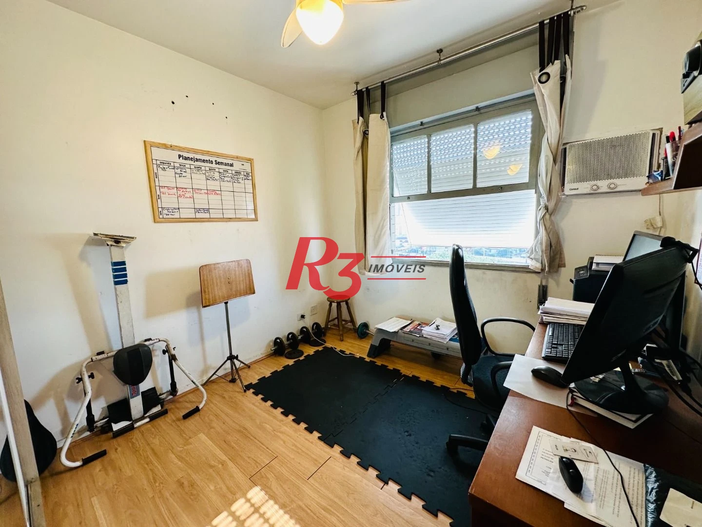 Apartamento com 3 dormitórios à venda, 175 m² por R$ 950.000,00 - Gonzaga - Santos/SP