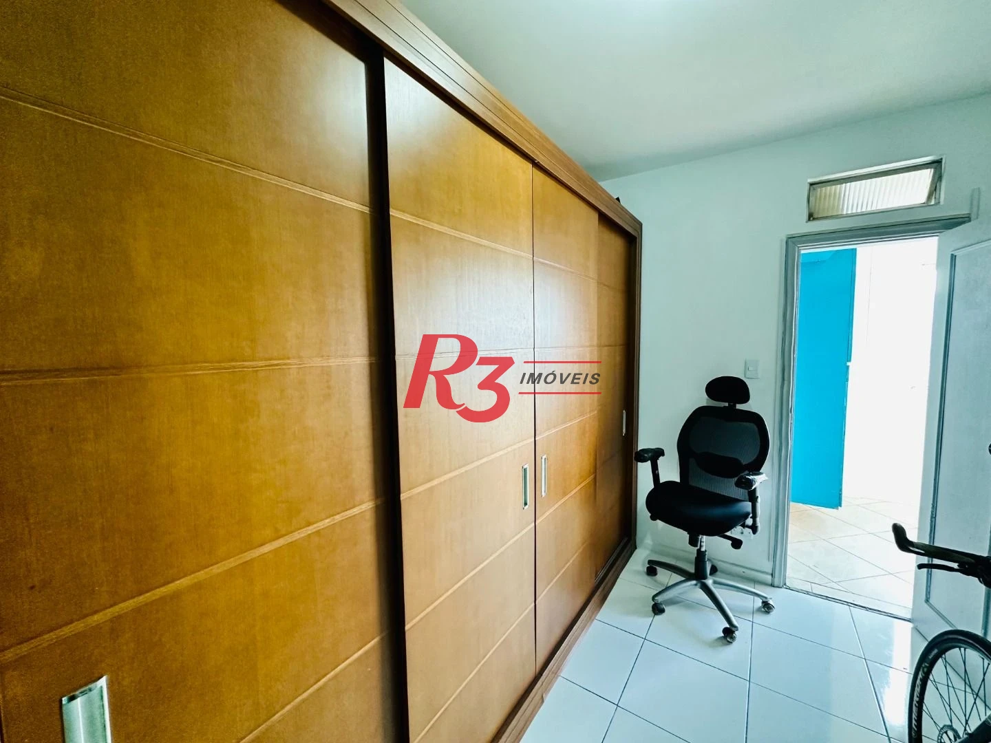 Apartamento com 3 dormitórios à venda, 175 m² por R$ 950.000,00 - Gonzaga - Santos/SP