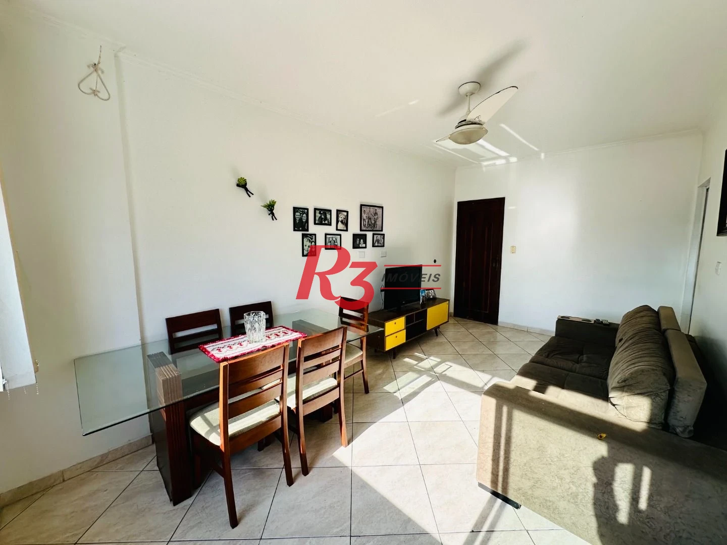 Apartamento com 3 dormitórios à venda, 175 m² por R$ 950.000,00 - Gonzaga - Santos/SP