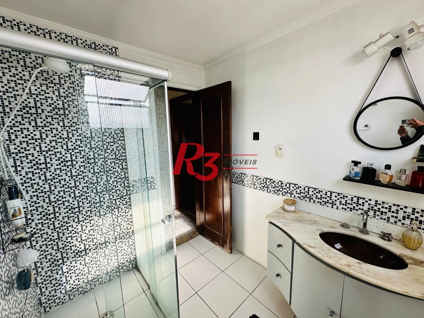 Apartamento com 3 dormitórios à venda, 175 m² por R$ 950.000,00 - Gonzaga - Santos/SP