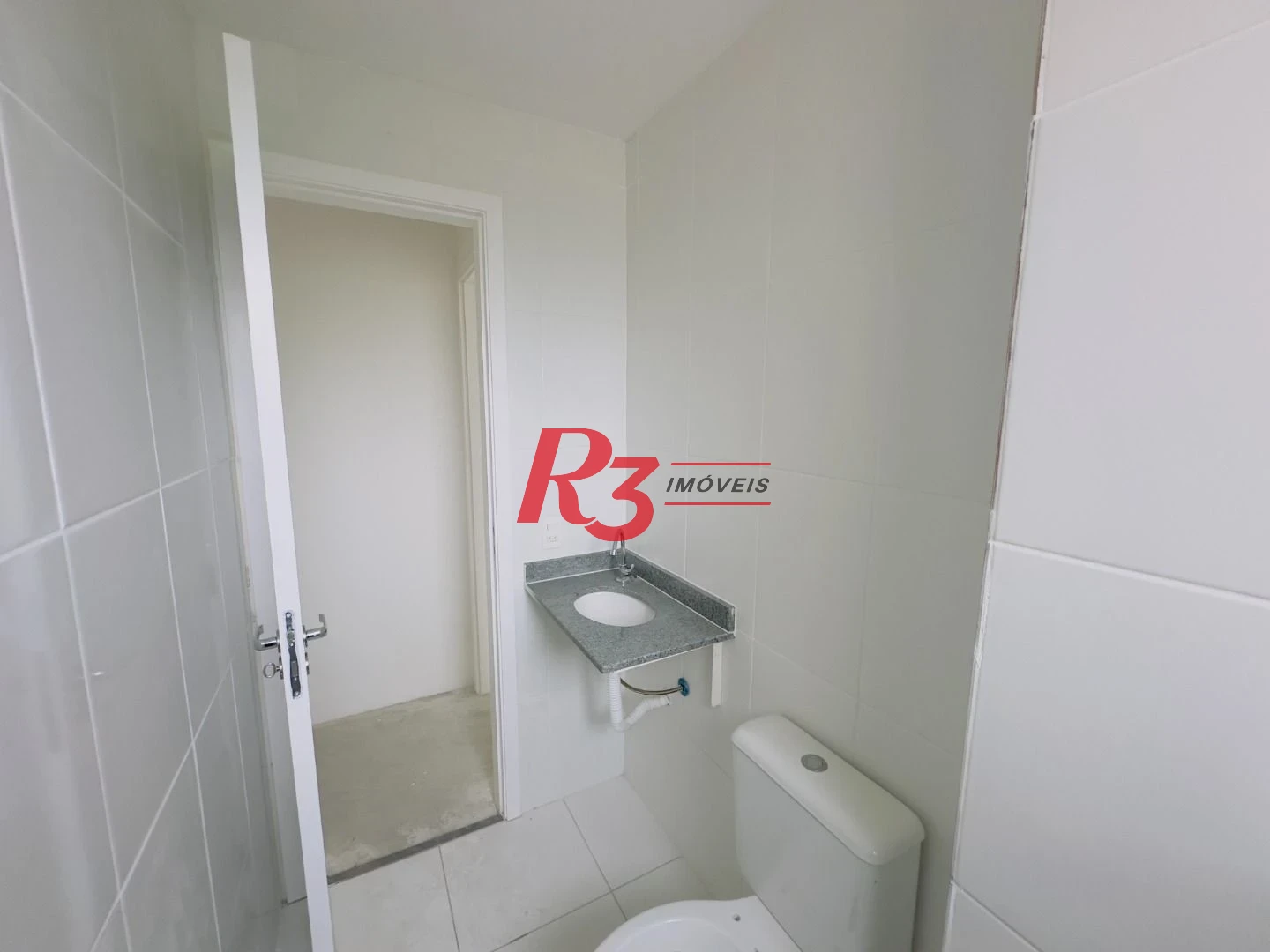 Apartamento com 2 dormitórios à venda, 52 m² por R$ 345.000,00 - Morro de Nova Cintra - Santos/SP