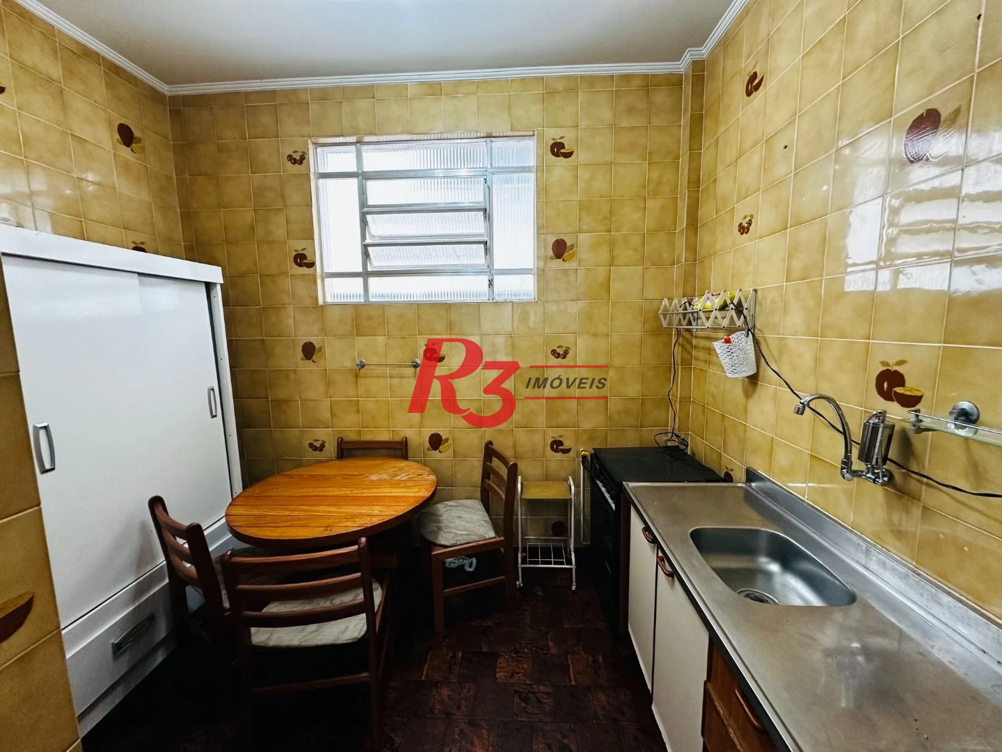 Apartamento com 2 dormitórios para alugar, 65 m² por R$ 3.000,02/mês - Boqueirão - Santos/SP