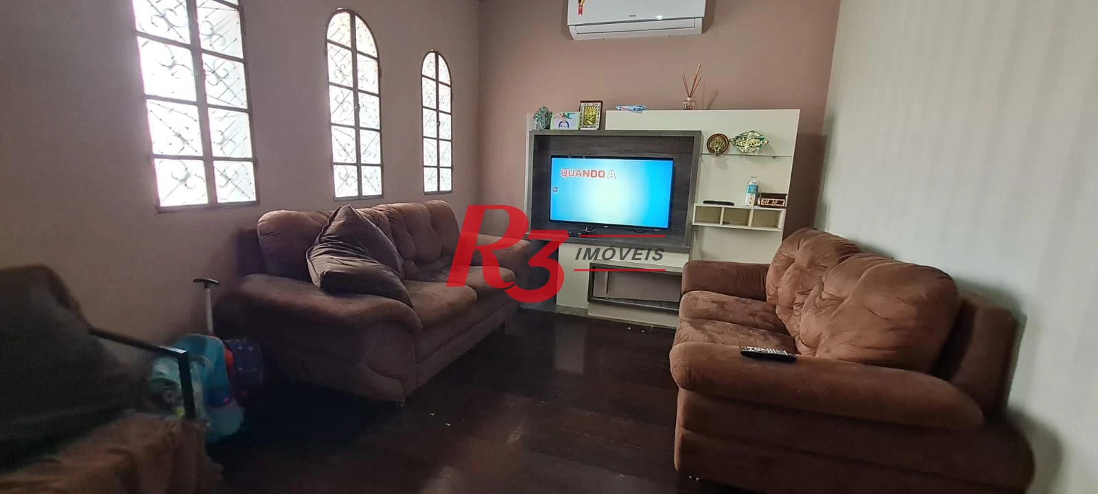 Sobrado com 5 dormitórios à venda, 600 m² por R$ 960.000,00 - Vila Cascatinha - São Vicente/SP