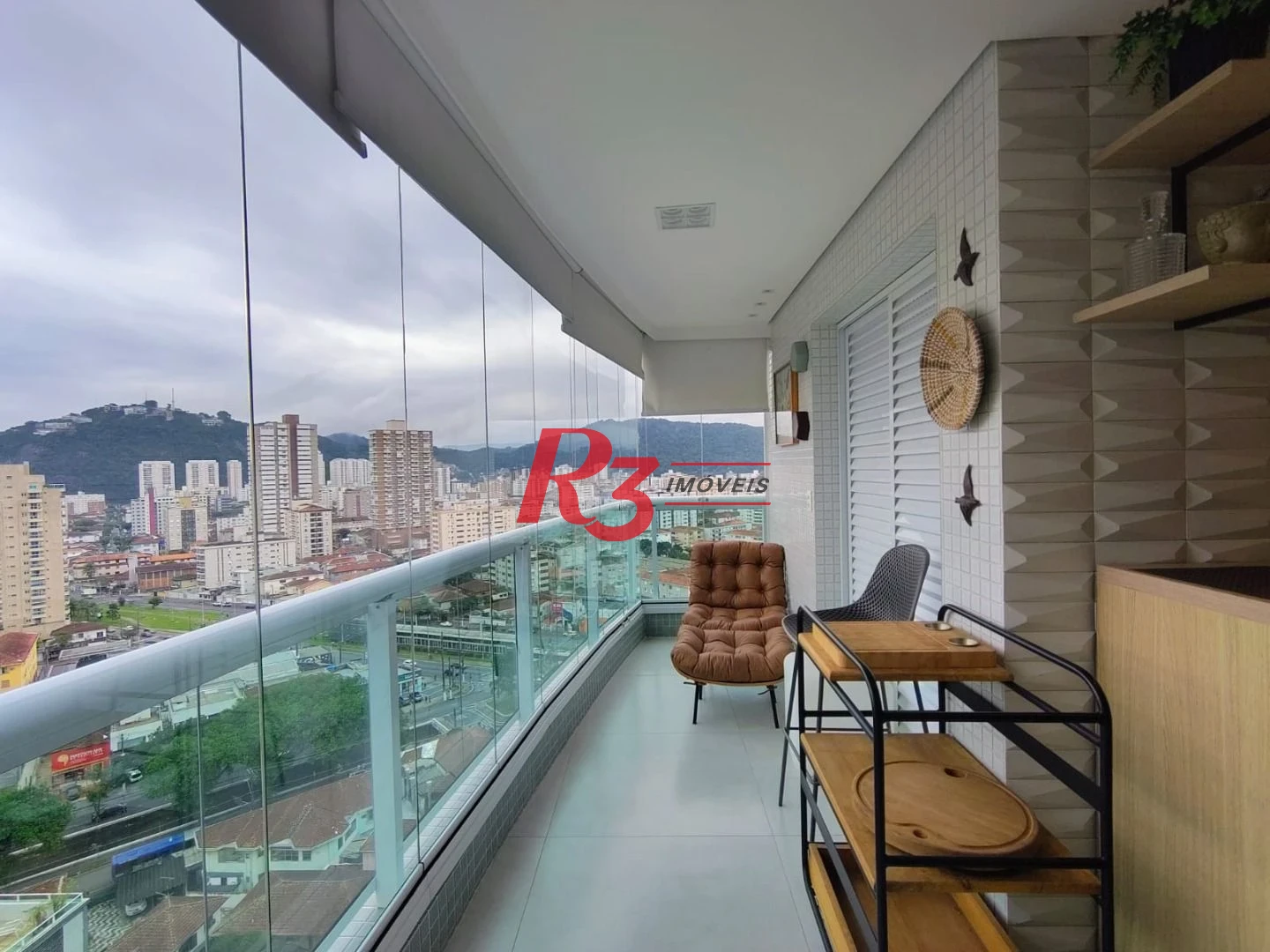 Apartamento com 3 dormitórios para alugar, 104 m² por R$ 14.500,00/mês - Gonzaga - Santos/SP