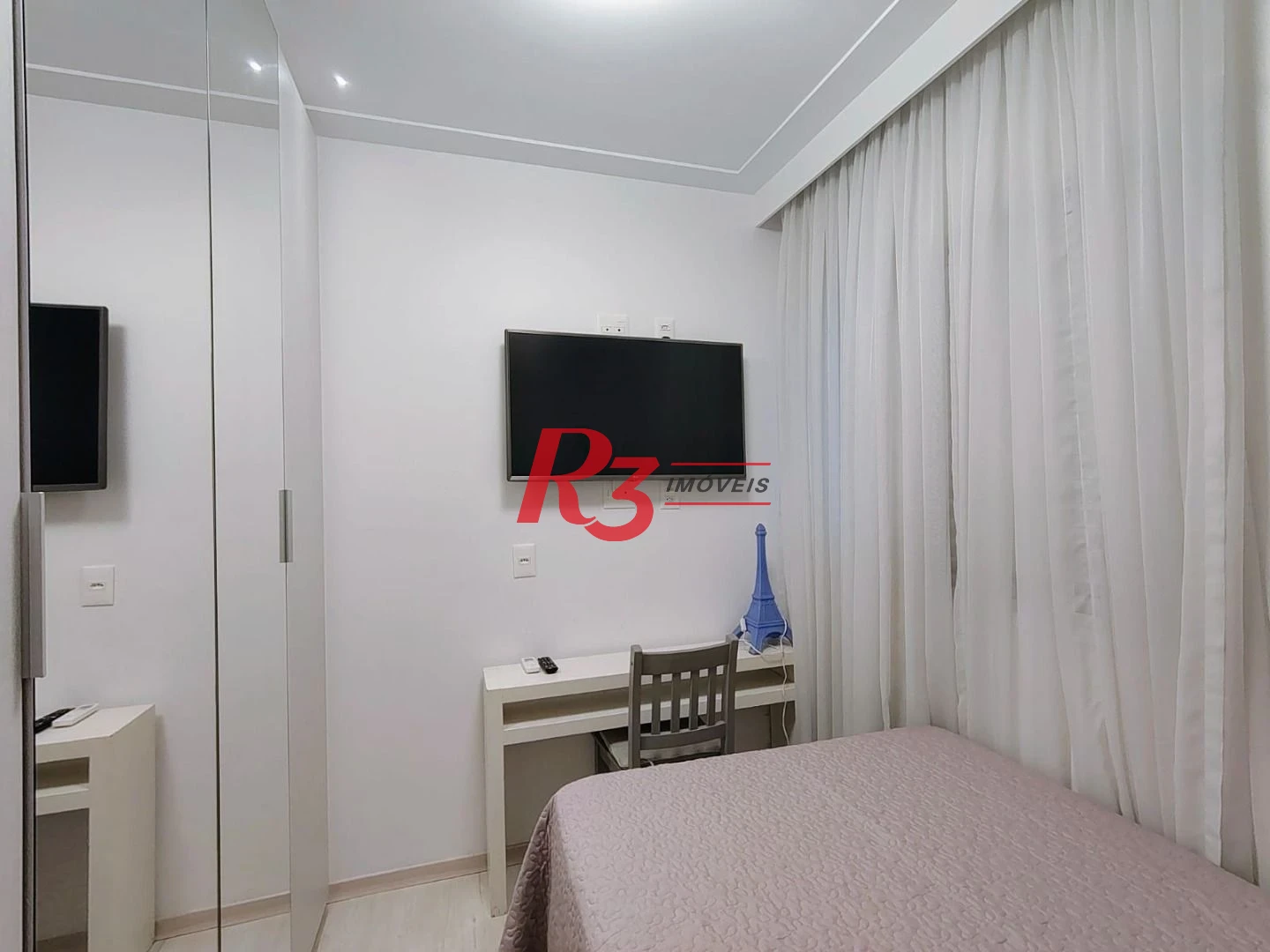Apartamento com 3 dormitórios para alugar, 104 m² por R$ 14.500,00/mês - Gonzaga - Santos/SP
