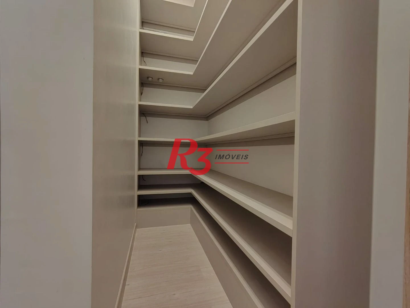 Apartamento com 3 dormitórios para alugar, 104 m² por R$ 14.500,00/mês - Gonzaga - Santos/SP