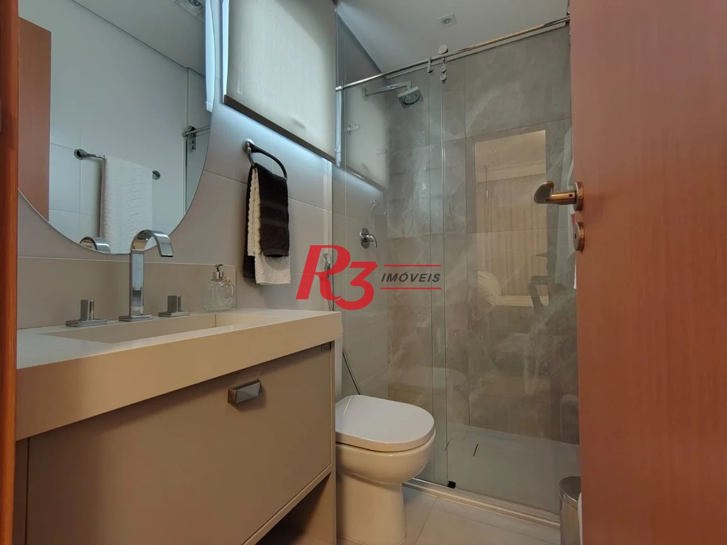 Apartamento com 3 dormitórios para alugar, 104 m² por R$ 14.500,00/mês - Gonzaga - Santos/SP