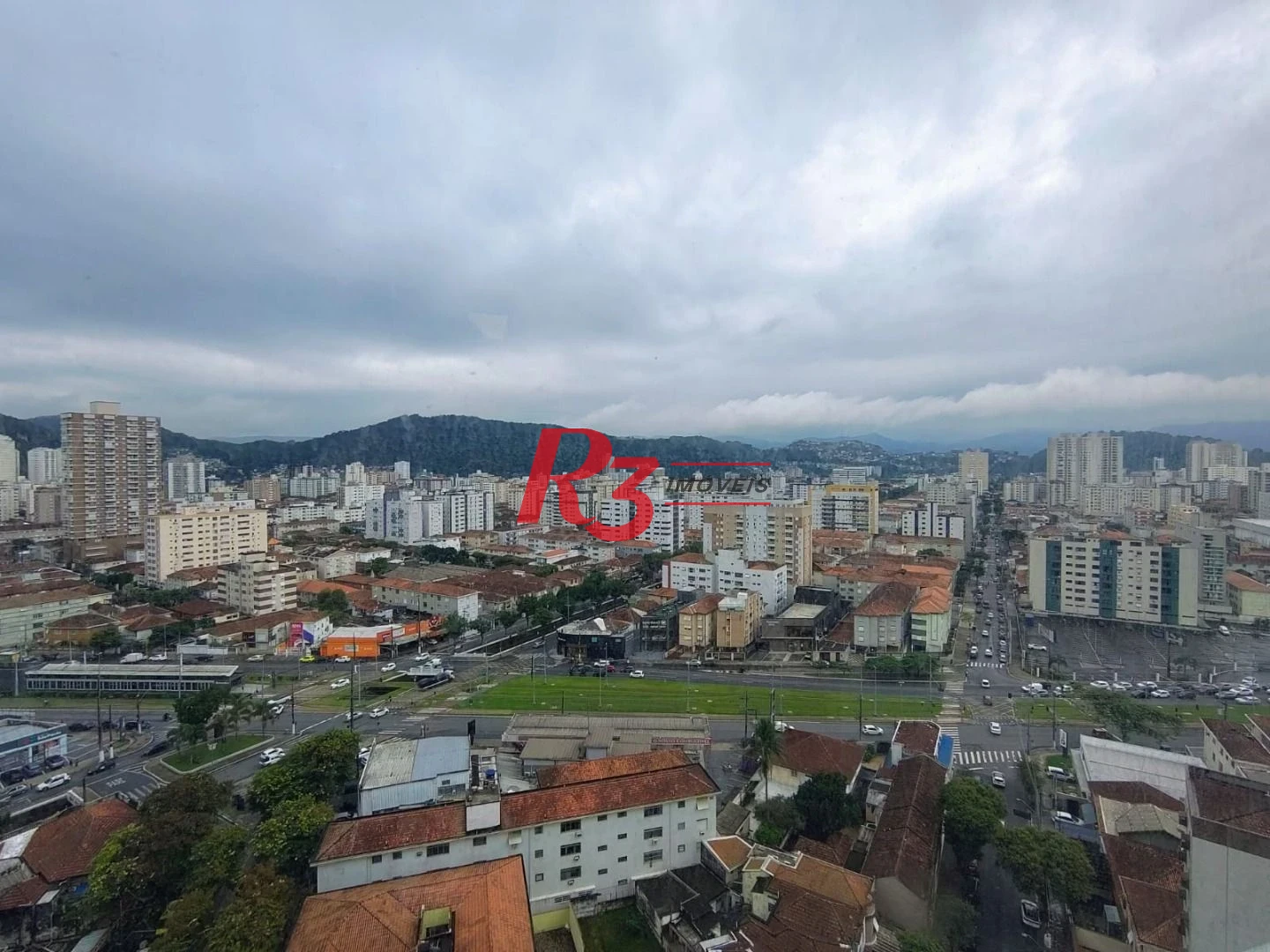 Apartamento com 3 dormitórios para alugar, 104 m² por R$ 14.500,00/mês - Gonzaga - Santos/SP