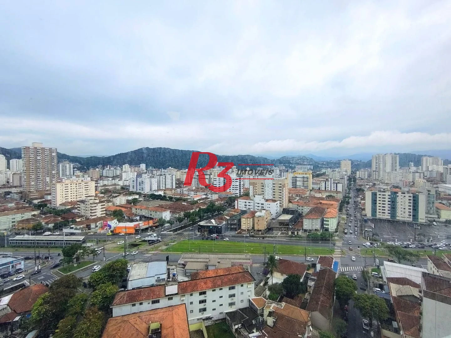 Apartamento com 3 dormitórios para alugar, 104 m² por R$ 14.500,00/mês - Gonzaga - Santos/SP