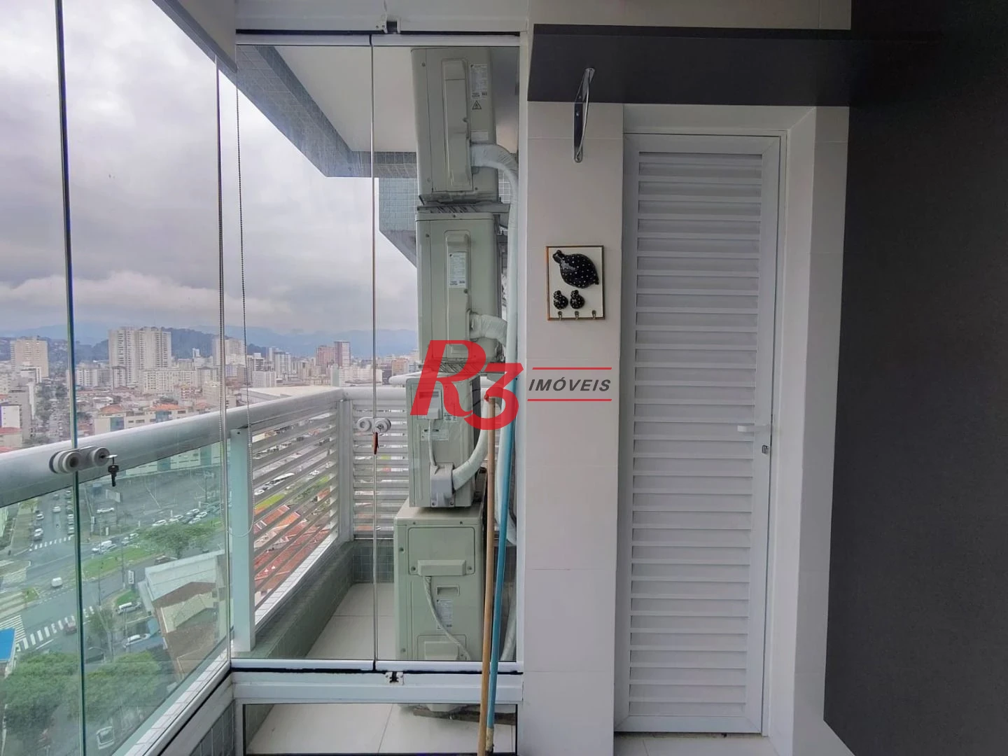 Apartamento com 3 dormitórios para alugar, 104 m² por R$ 14.500,00/mês - Gonzaga - Santos/SP