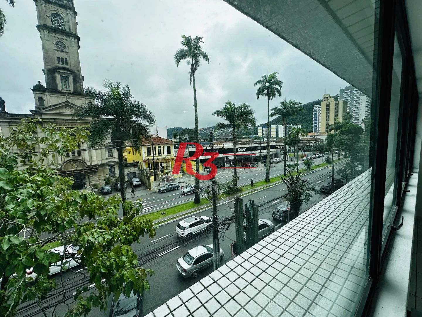 Sala para alugar, 121 m² por R$ 5.000,00/mês - Gonzaga - Santos/SP