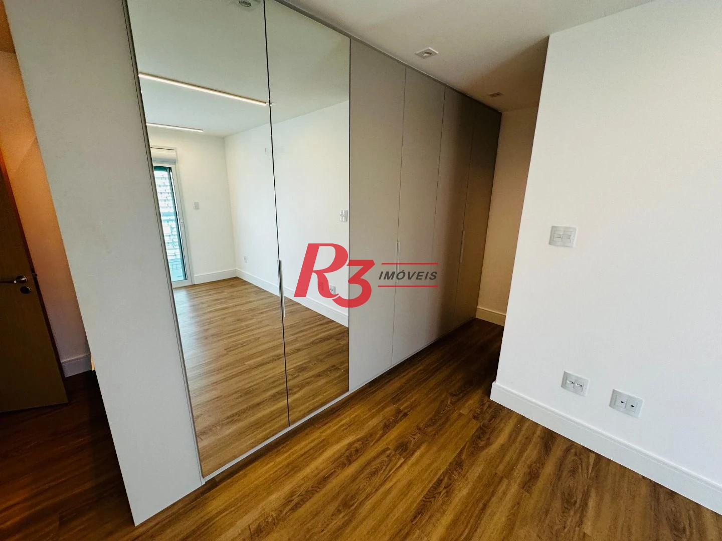 Apartamento com 3 dormitórios para alugar, 166 m² por R$ 18.400,00/mês - Ponta da Praia - Santos/SP