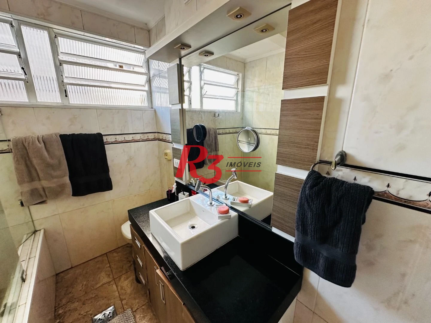Apartamento com 4 dormitórios à venda, 184 m² por R$ 980.000,00 - Ponta da Praia - Santos/SP