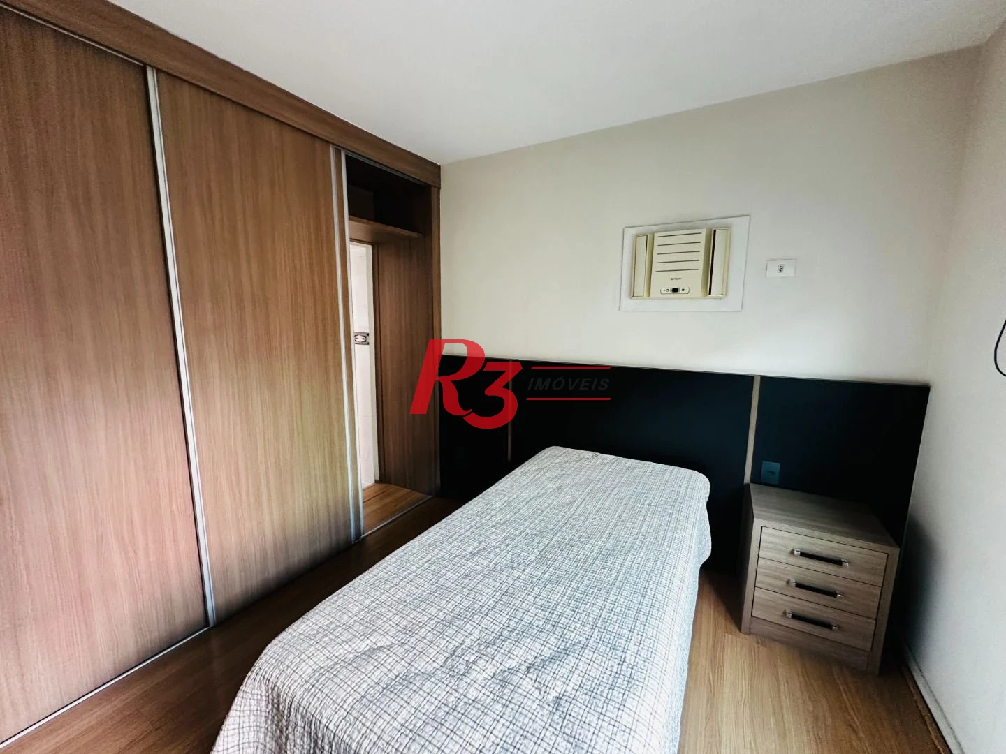 Apartamento com 4 dormitórios à venda, 184 m² por R$ 980.000,00 - Ponta da Praia - Santos/SP