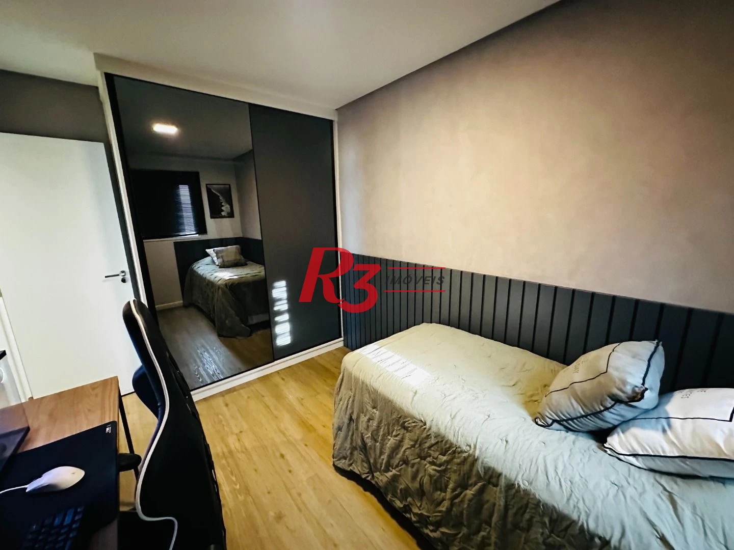 Apartamento com 2 dormitórios à venda, 114 m² por R$ 789.000,00 - Embaré - Santos/SP