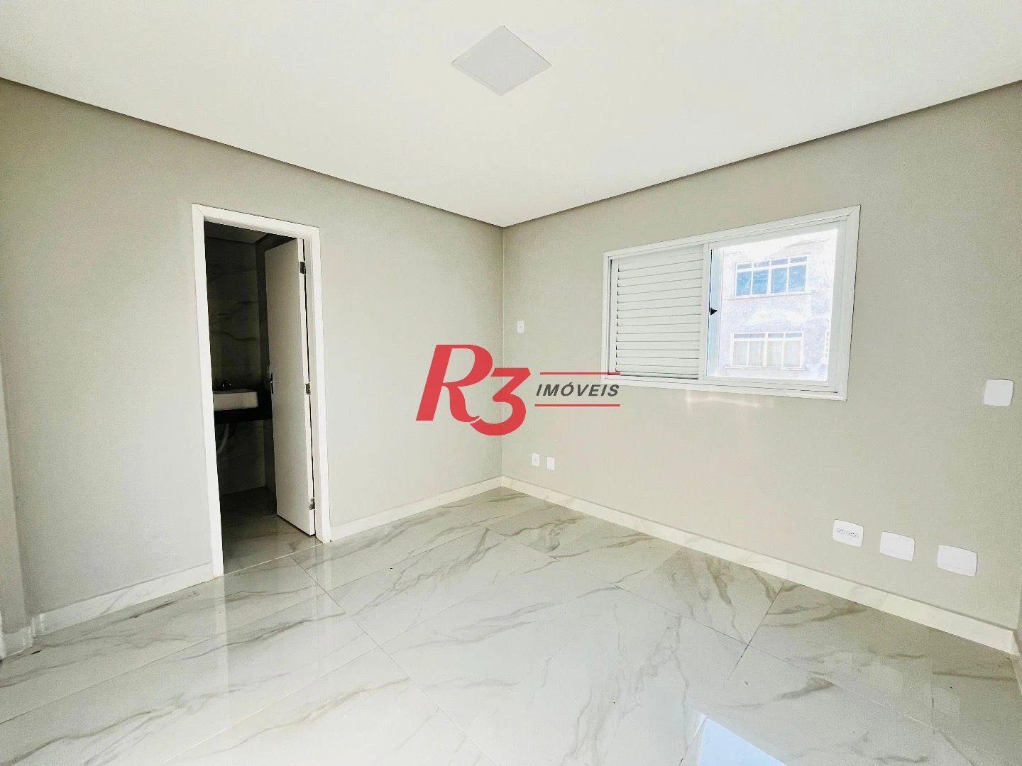 Casa com 3 dormitórios à venda, 176 m² por R$ 1.600.000,00 - Boqueirão - Santos/SP