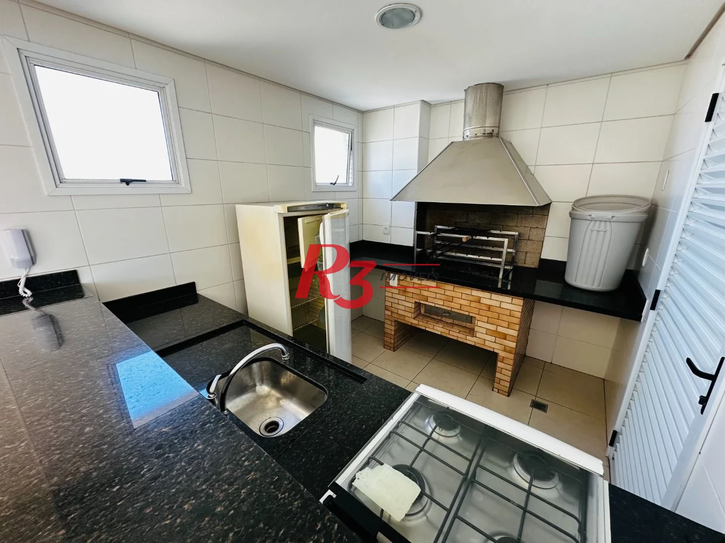 Apartamento com 1 dormitório à venda, 50 m² por R$ 520.000,00 - Gonzaga - Santos/SP