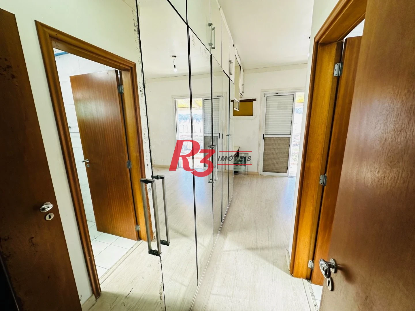 Apartamento com 1 dormitório à venda, 50 m² por R$ 520.000,00 - Gonzaga - Santos/SP