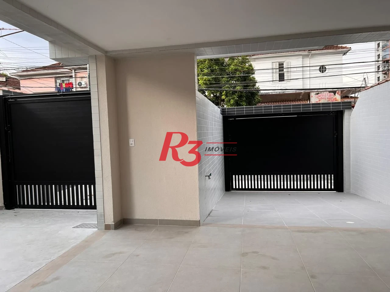 Village com 2 dormitórios à venda, 90 m² por R$ 688.000,00 - Campo Grande - Santos/SP