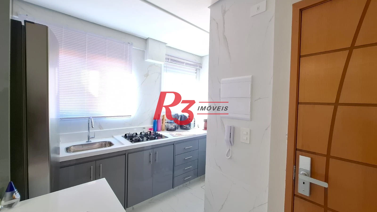 Apartamento com 2 dormitórios à venda, 54 m² por R$ 525.000,00 - Campo Grande - Santos/SP