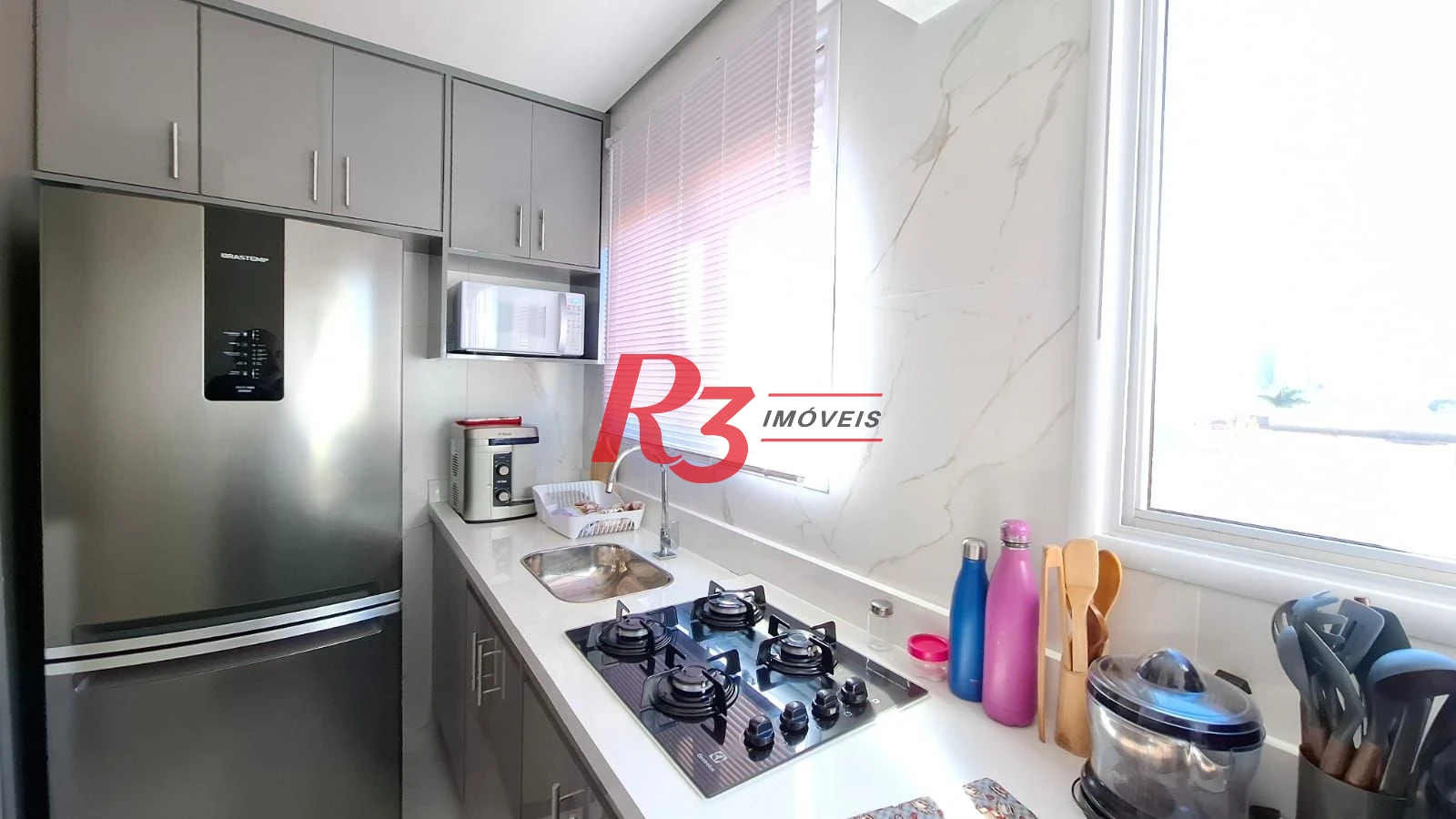 Apartamento com 2 dormitórios à venda, 54 m² por R$ 525.000,00 - Campo Grande - Santos/SP