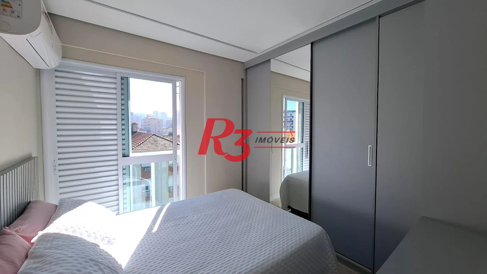 Apartamento com 2 dormitórios à venda, 54 m² por R$ 525.000,00 - Campo Grande - Santos/SP