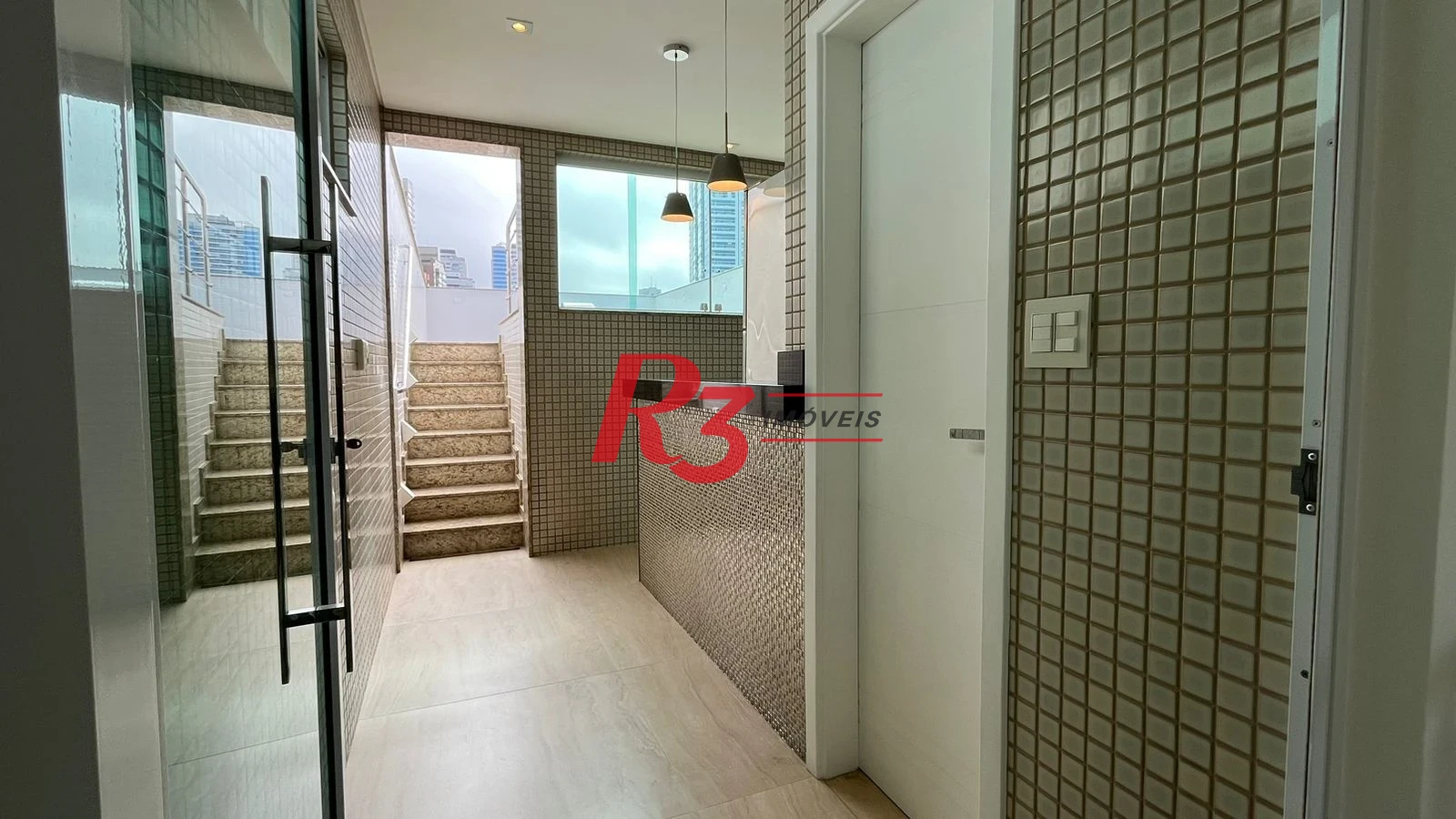 Casa com 4 dormitórios à venda, 370 m² por R$ 2.800.000,00 - Ponta da Praia - Santos/SP