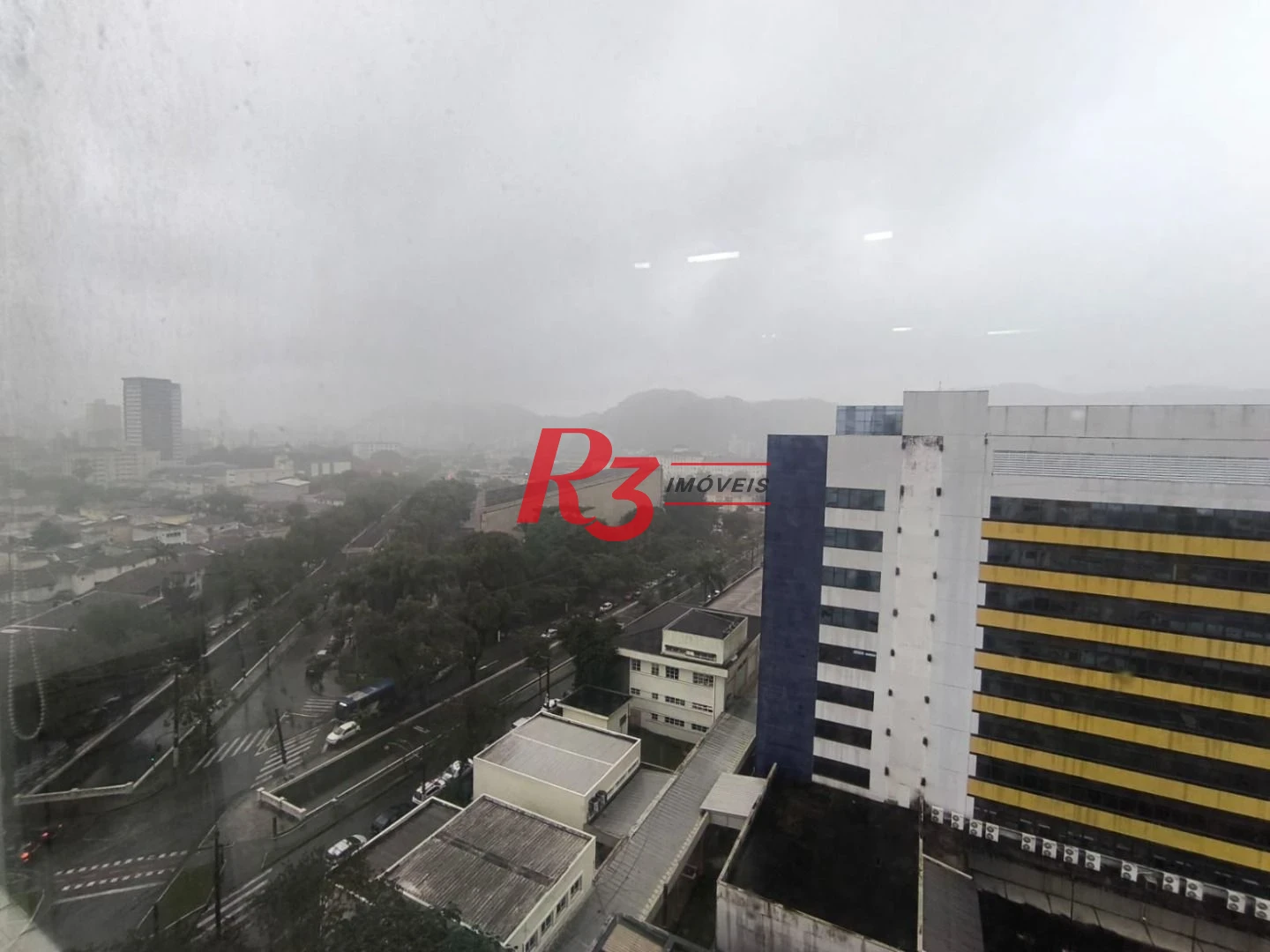 Sala para alugar, 104 m² por R$ 6.800 - Santos/SP