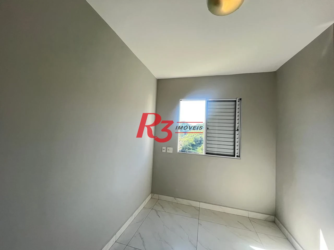 Apartamento com 2 dormitórios à venda, 52 m² por R$ 305.000,00 - Morro de Nova Cintra - Santos/SP
