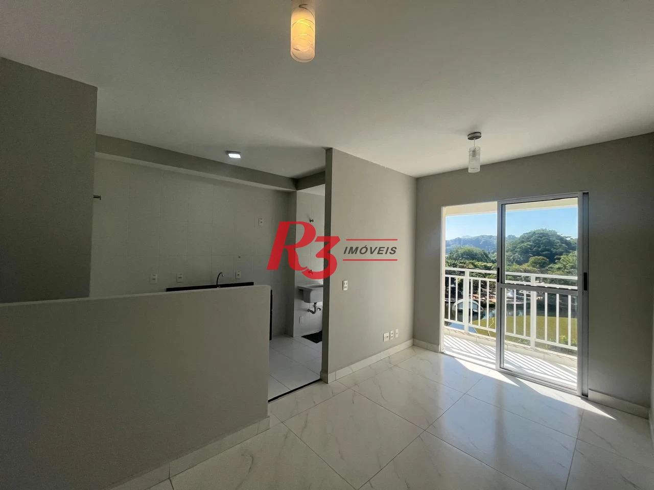 Apartamento com 2 dormitórios à venda, 52 m² por R$ 305.000,00 - Morro de Nova Cintra - Santos/SP