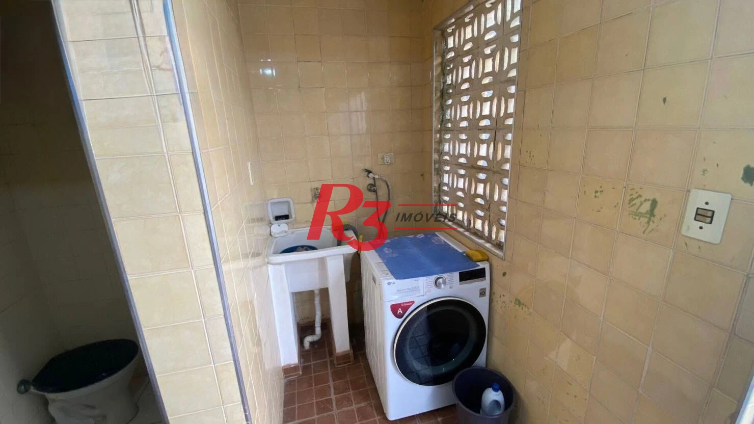 Casa com 3 dormitórios à venda, 103 m² por R$ 680.000,00 - Vila Belmiro - Santos/SP
