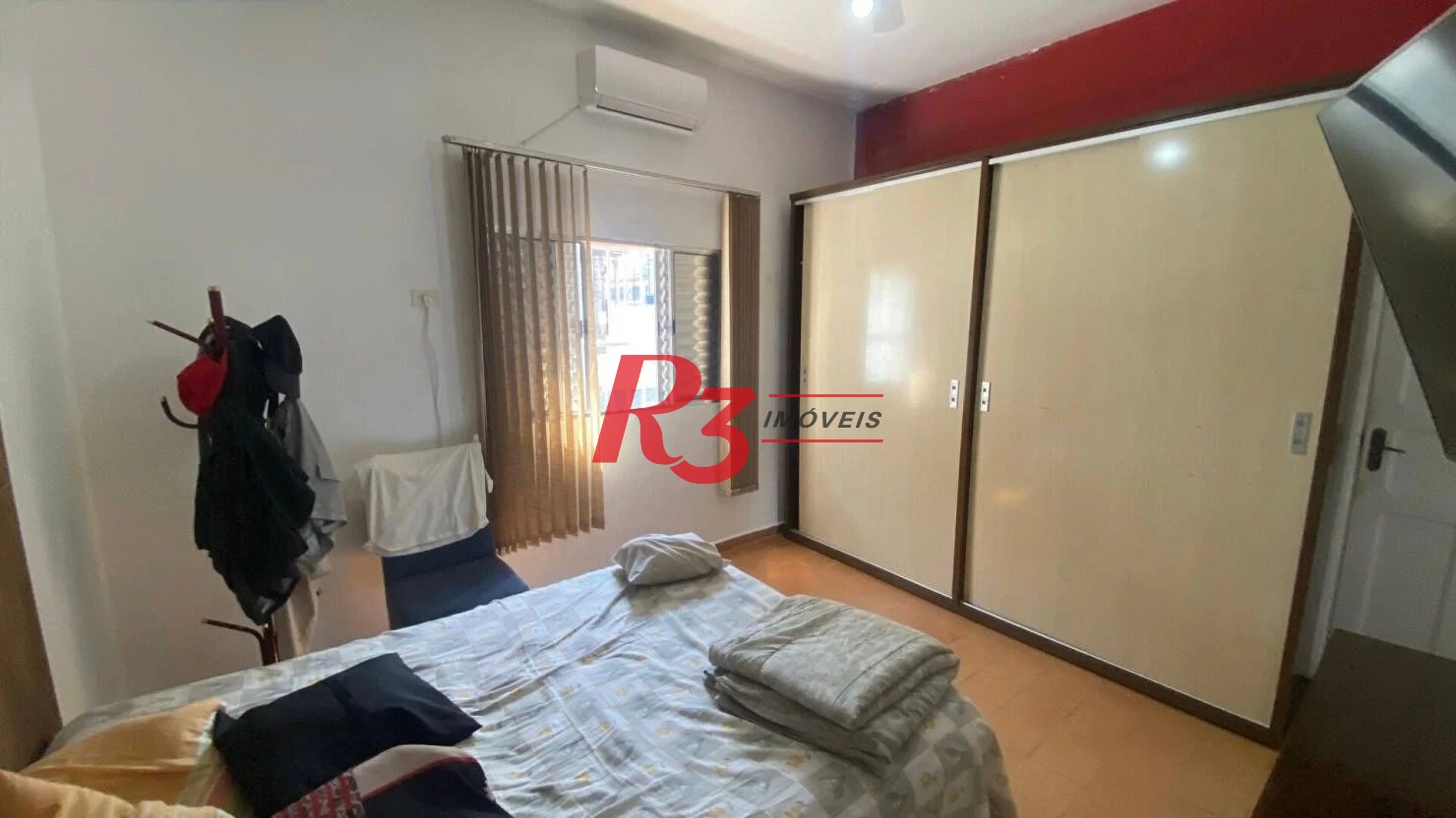 Casa com 3 dormitórios à venda, 103 m² por R$ 680.000,00 - Vila Belmiro - Santos/SP