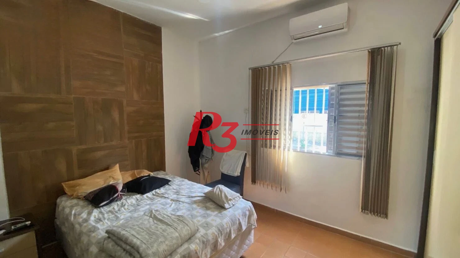 Casa com 3 dormitórios à venda, 103 m² por R$ 680.000,00 - Vila Belmiro - Santos/SP